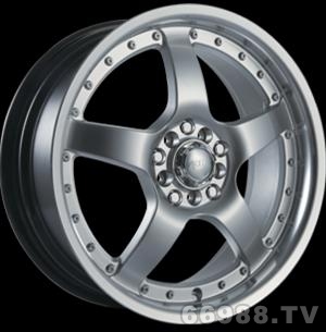 艾奇达 480 银漆车边