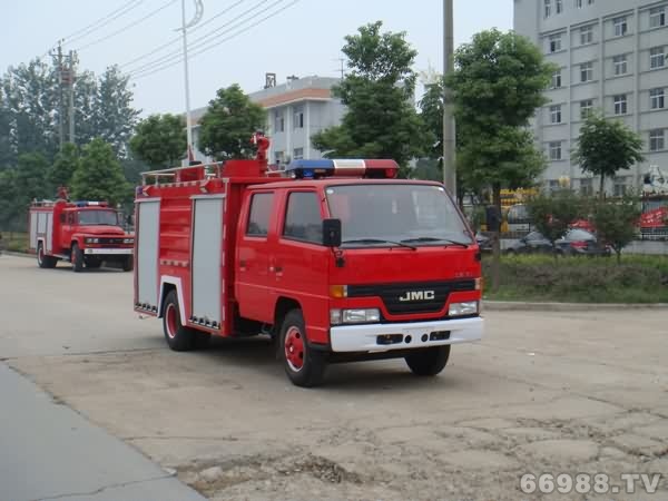 江铃型水罐消防车