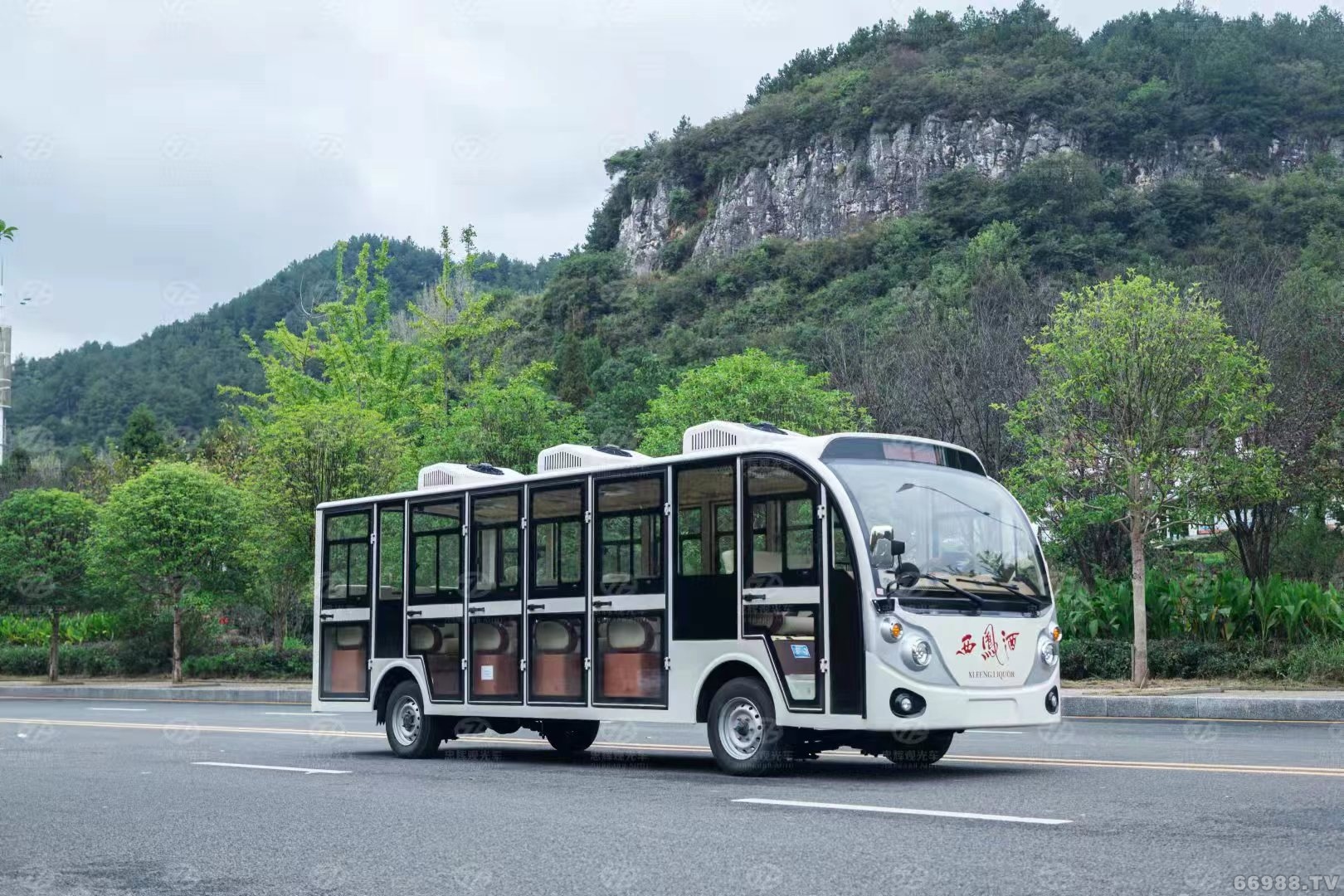 朗辉 17座封闭电动观光车景区校园酒店工厂接待游览旅游观光车